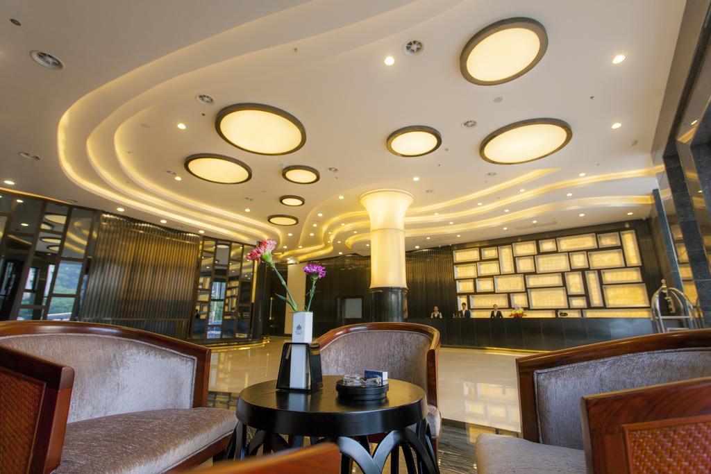 Golden Palm Hotel Zhuhai Exterior foto